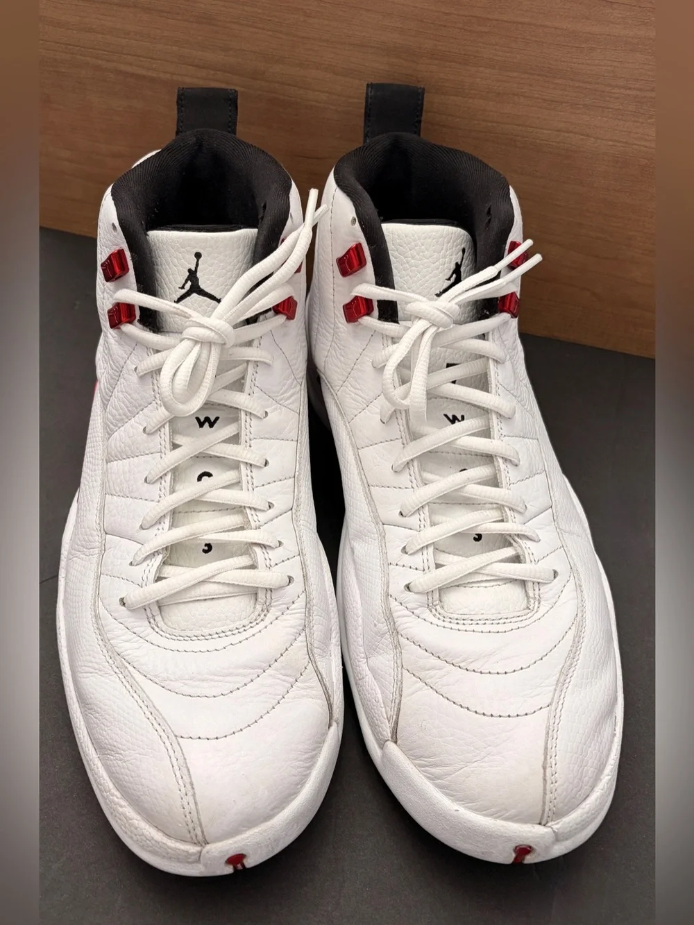 Jordan clean leather